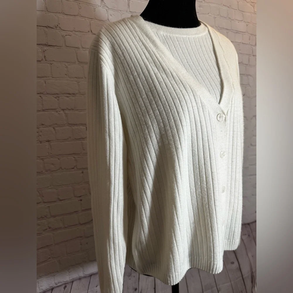 Alfred Dunner Cream V-Neck Button Cardigan - Picture 2 of 11